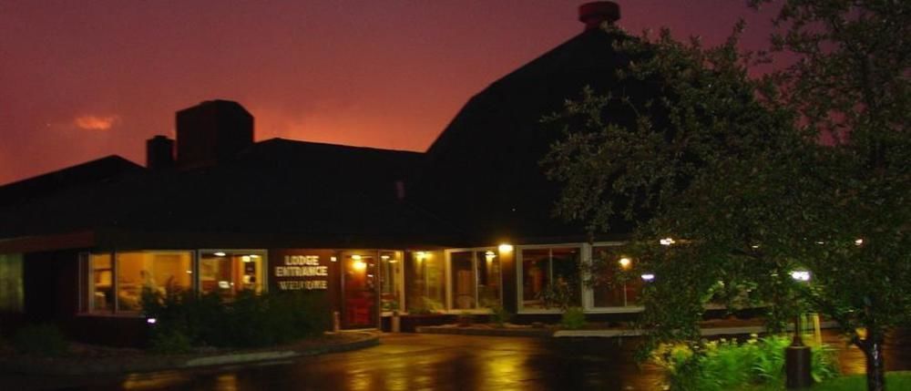 Round Barn Lodge スプリング・グリーン エクステリア 写真