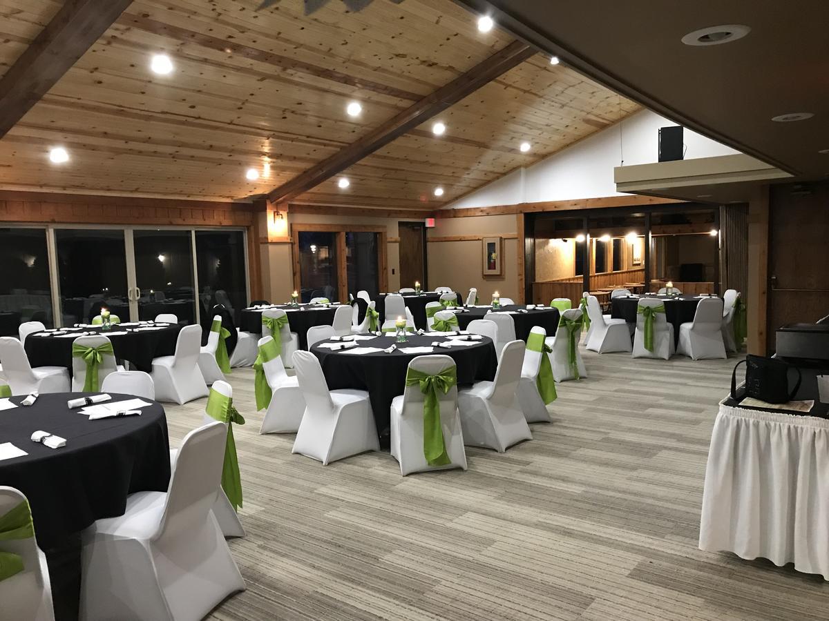 Round Barn Lodge スプリング・グリーン エクステリア 写真